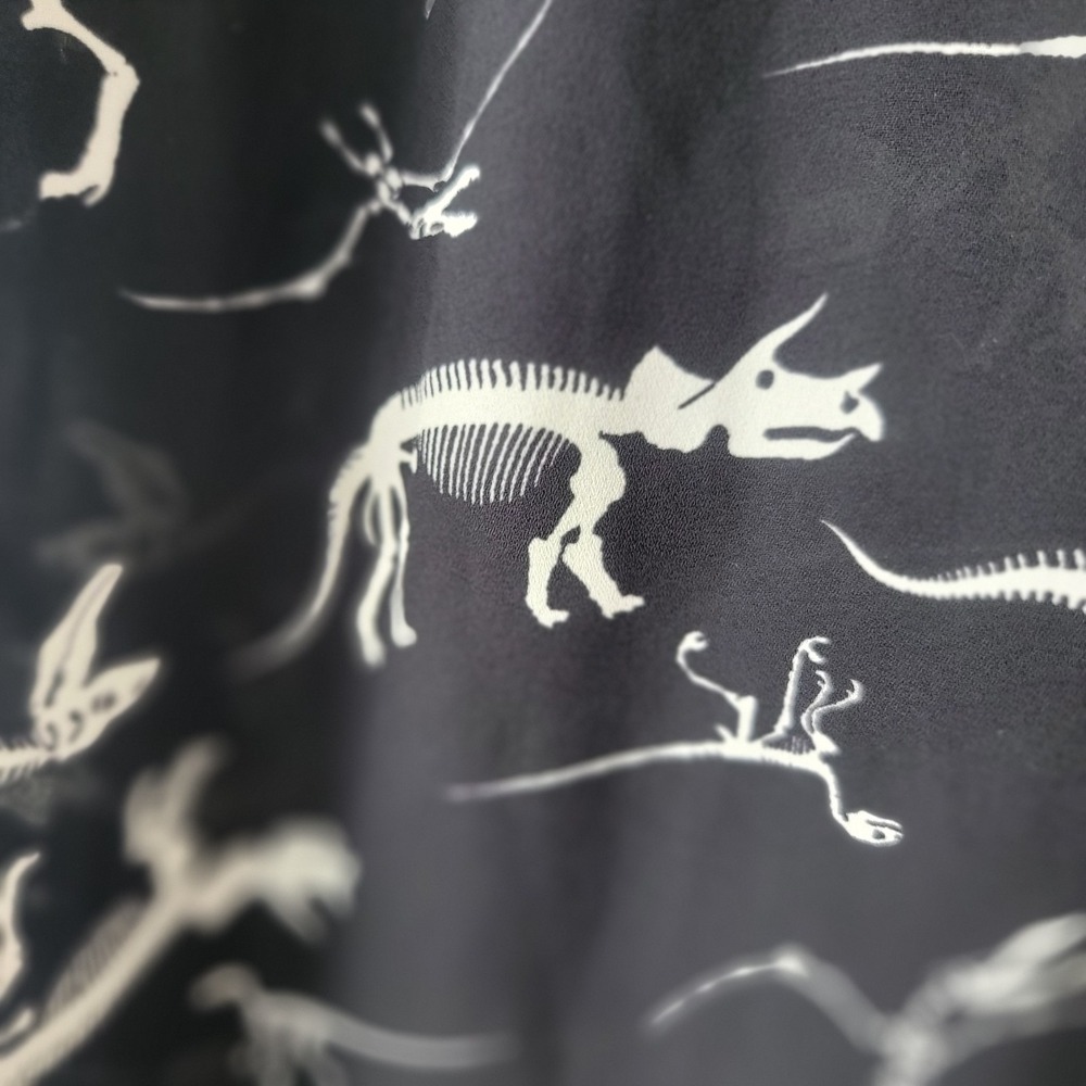 ModCloth women's dinosaur skeleton print top size s short-sleeve V-neck - Picture 5 of 7